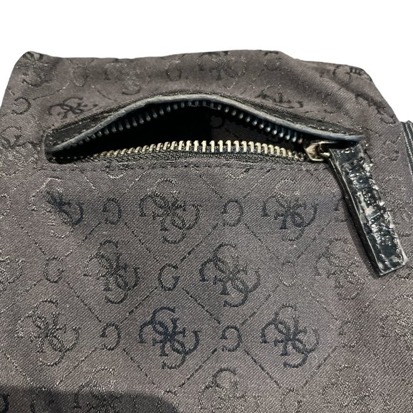 GUESS Belt Bag Y2K Magnetic Closure 2 Zippered Pockets Fits up to 27" Waist - Picture 8 of 13